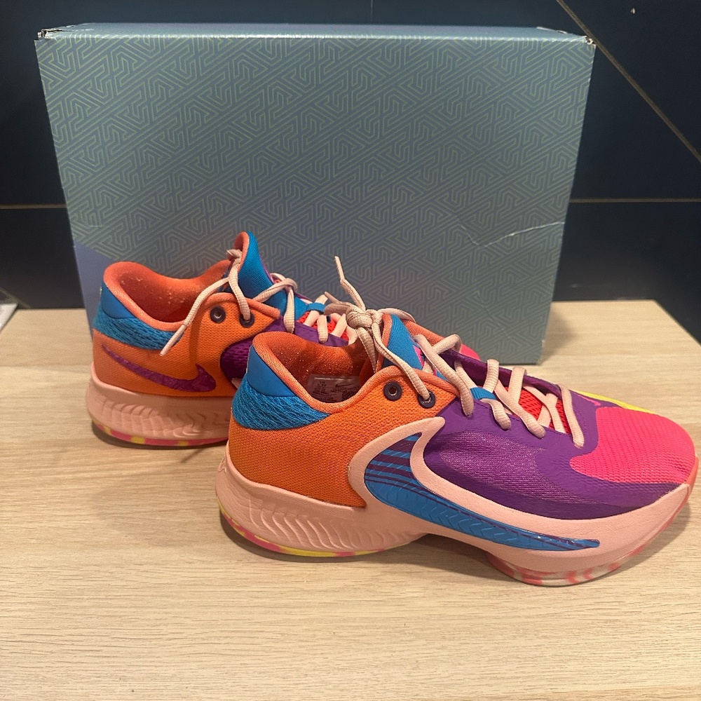 Big Kid's Nike Freak 4 (GS) Vivid Purple/Laser Blue - SIZE Youth 5.5